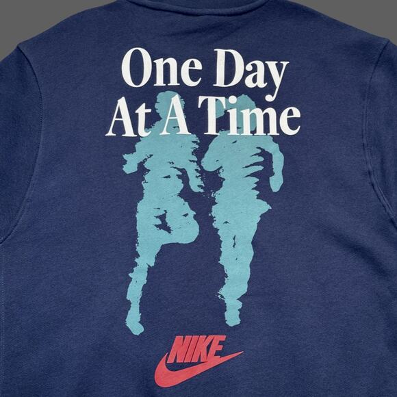 Nike Men's Sportswear Club Fleece Crew Sweatshirt Blue Size LT NWT FN1486-410 - Picture 5 of 9